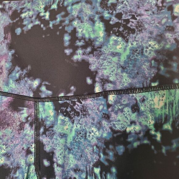 Victoria's Secret S Workout Leggings Oil Spill Wonderland Black Purple Blue VSX - Picture 6 of 12